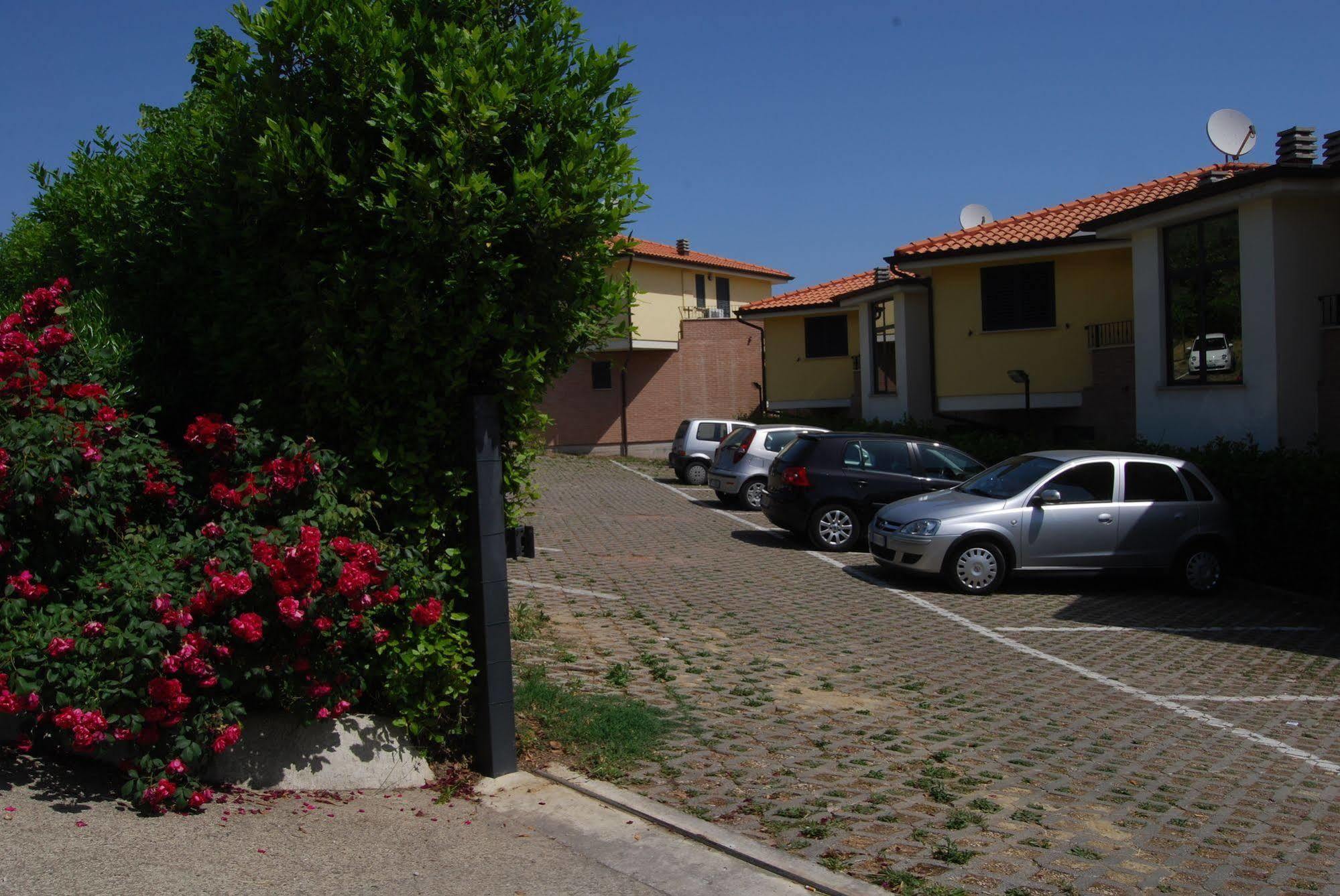 Residence Il Borgo Tortoreto Exterior photo